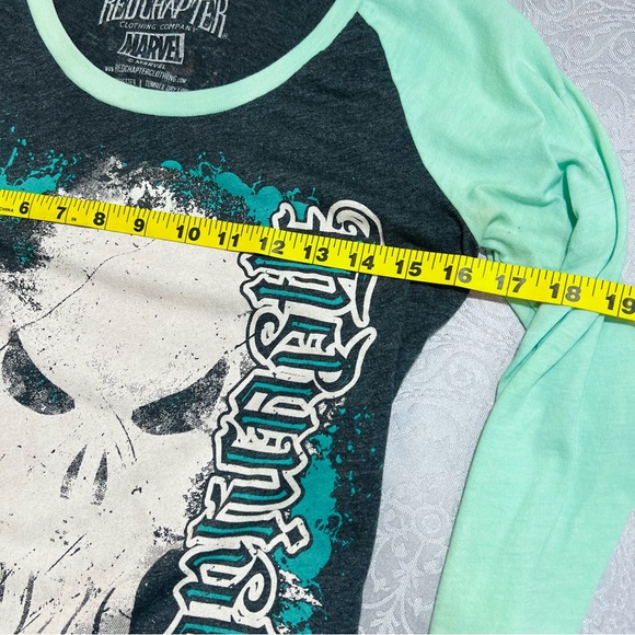 Red Chapter Marvel | The Punisher Long Sleeve Shirt // M - Picture 3 of 5